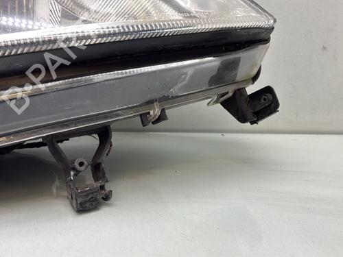 Used Right headlight Right headlight OPEL ZAFIRA A MPV (T98) 2.0 DTI 16V (F75) (101 hp) 33830504 33830504