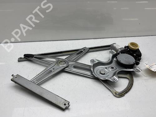 Lève-vitre avant gauche TOYOTA YARIS (_P9_) 1.3 VVT-i (SCP90_, SCP90R) (87 hp) 29939798