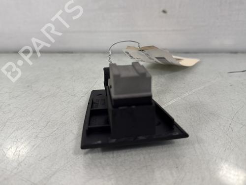 Used Right front window switch Right front window switch AUDI A6 C5 (4B2, 4B4) 1.9 TDI (110 hp) 33991492 33991492