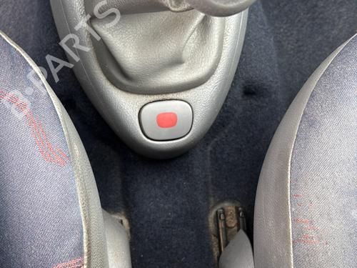 Grille RENAULT CLIO II Hatchback Van (SB0/1/2_) 1.9 D (SB0R) | BP30059766C40 