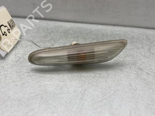 Used Right front indicator Right front indicator BMW 5 Touring (E61) 525 d (163 hp) 20483439 20483439