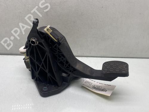 clutch-pedal-mercedes-benz-a-class-w176-2012-2013-2014-2015-2016-2017-2018-29866803 main image