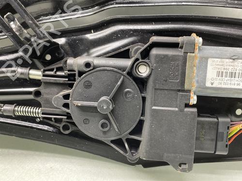 Used Rear right window mechanism Rear right window mechanism PEUGEOT 308 CC (4B_) 2.0 HDi (140 hp) 23768558 23768558