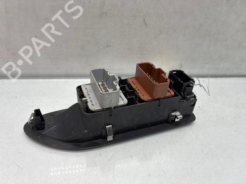 Used Left front window switch Left front window switch 35896169 35896169