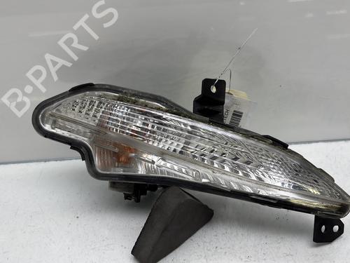 Used Right front indicator PEUGEOT 308 II (LB_, LP_, LW_, LH_, L3_) 1.2 THP 110 (110 hp) 28100341