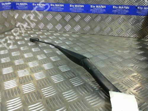 Used Front windshield wiper arm OPEL ASTRA H (A04) [2004-2014]  20035305