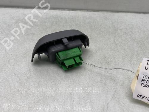 Used Right front window switch Right front window switch TOYOTA AYGO (_B1_) 1.4 D-4D (WNB10_, WNB10R) (54 hp) 22316021 22316021