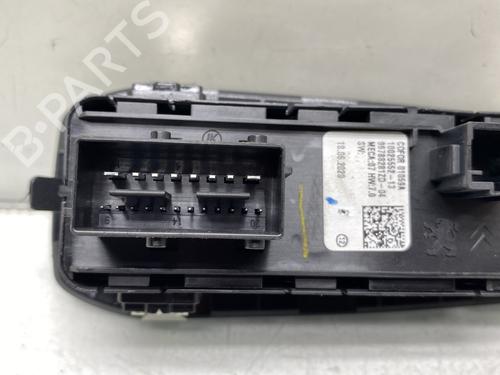 Left front window switch PEUGEOT 308 SW II (LC_, LJ_, LR_, LX_, L4_) 1.2 THP 110 | BP28279691I27 