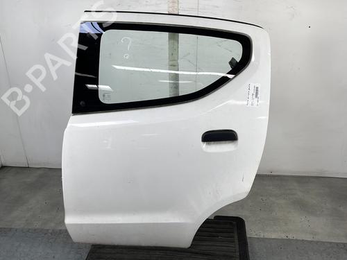 Used Left rear door Left rear door 28042048 28042048