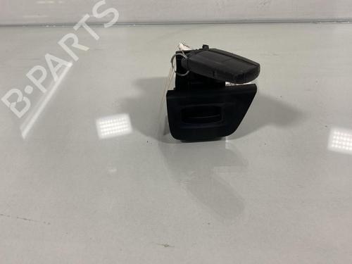 card-reader-bmw-1-e87-120-d-nt-2003-2004-2005-2006-2007-2008-2009-2010-2011-2012-2013-20008986 main image