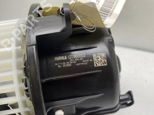 Used Heater blower motor Heater blower motor SEAT ARONA (KJ7, KJP) 1.0 TSI (95 hp) 22916548 22916548