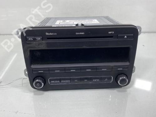 Used Radio SKODA ROOMSTER (5J7) 1.2 TDI (75 hp) 19972638