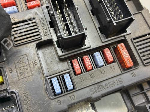 Fuse box PEUGEOT PARTNER MPV (5_, G_) 1.6 HDi 90 | BP34477475E1  - Image 6
