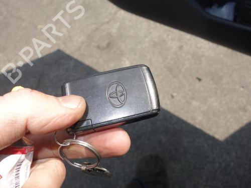 Sikkerhedssele-spænde TOYOTA COROLLA Verso (ZER_, ZZE12_, R1_) 2.2 D-4D (AUR10_, AUR10R) | BP20002530I32 