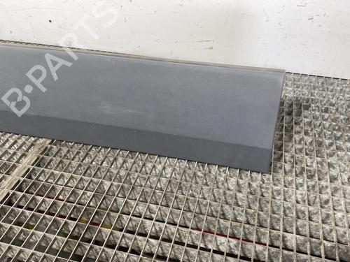 Used Door moulding trim Door moulding trim MERCEDES-BENZ SPRINTER 3,5-t Van (B906) 313 CDI (906.631, 906.633, 906.635, 906.637) (129 hp) 26049996 26049996