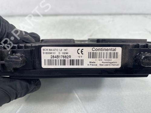 Sikringsdåse Sikringsdåse RENAULT MEGANE III Hatchback (BZ0/1_, B3_) 1.5 dCi (BZ0C) (90 hp) 37452354 37452354