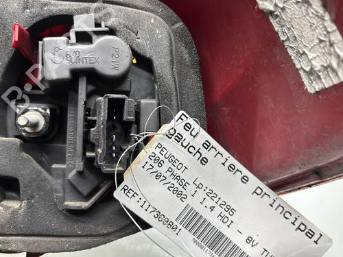Left taillight PEUGEOT 206 Hatchback (2A/C) 1.4 HDi eco 70 | BP32292526C34