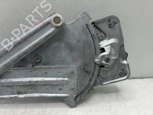 Used Front left window mechanism Front left window mechanism RENAULT TWINGO I (C06_) 1.2 (C066, C068) (58 hp) 39946411 39946411