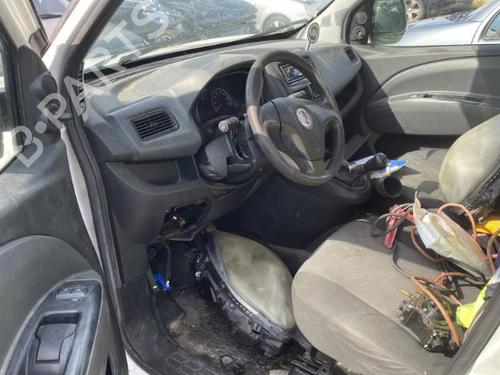 Right front window switch FIAT DOBLO Platform/Chassis (263_) 1.6 D Multijet (263YXD1B, 263XYR1B, 263YXX1B, 263HXD1B,... | BP22315904I26 