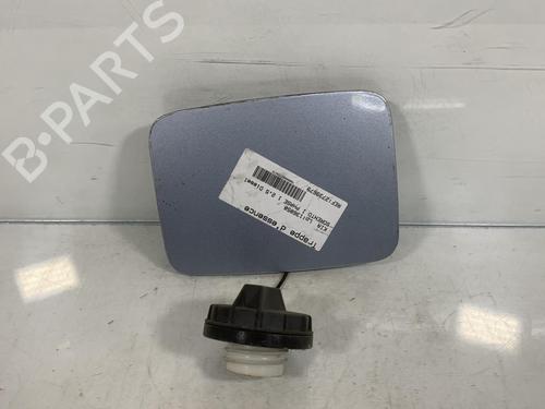 Used Fuel flap KIA SORENTO I (JC) 2.5 CRDi 4WD (140 hp) 20007357