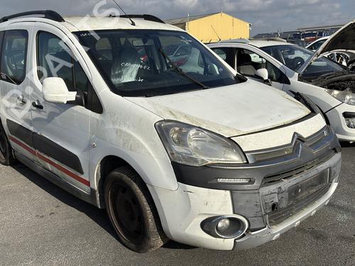 Engine control unit (ECU) CITROËN BERLINGO MULTISPACE (B9) 1.6 HDi 115 | BP22608272M57 