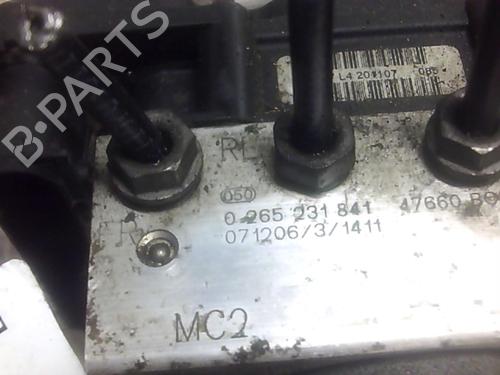 Used ABS pump NISSAN MICRA III (K12) 1.5 dCi (86 hp) 20015219