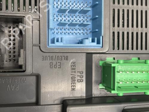 Fuse box PEUGEOT 308 II (LB_, LP_, LW_, LH_, L3_) 1.6 HDi / BlueHDi 115 | BP29141772E1 