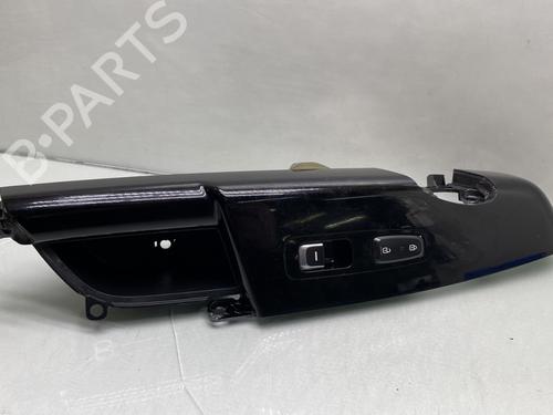 Used Right front window switch KIA SPORTAGE IV (QL, QLE) 1.7 CRDi (116 hp) 29574619