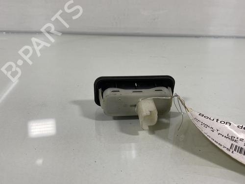 Used Switch RENAULT CLIO IV (BH_) 1.5 dCi 75 (75 hp) 20182945