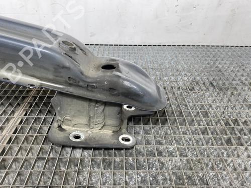 Used Front bumper reinforcement Front bumper reinforcement 19993527 19993527