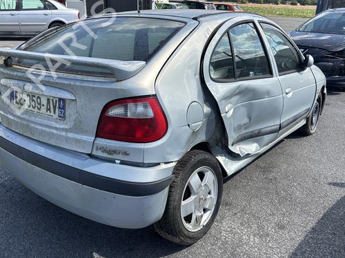 Right front fog light RENAULT MEGANE I (BA0/1_) 1.9 dCi (BA05, BA1F) | BP31189566C31