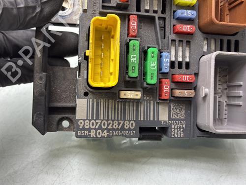 Used Fuse box Fuse box PEUGEOT PARTNER Box Body/MPV 1.6 BlueHDi 100 (100 hp) 34449821 34449821