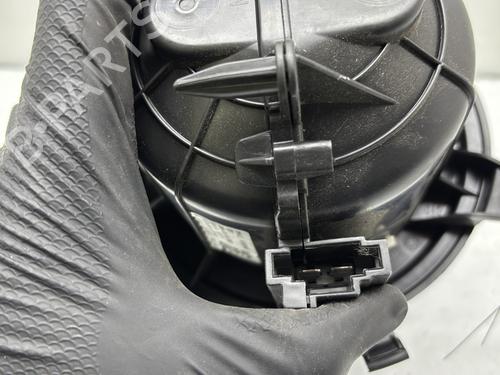 Heater blower motor PEUGEOT 208 II (UB_, UP_, UW_, UJ_) 1.2 PureTech 75 | BP29897358M62