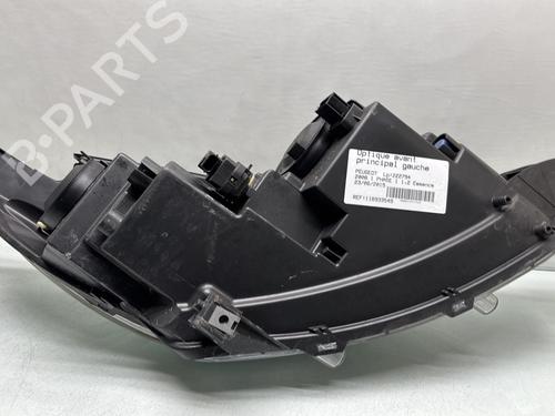 Used Left headlight Left headlight PEUGEOT 2008 I (CU_) 1.2 THP 110 / PureTech 110 (110 hp) 32230558 32230558