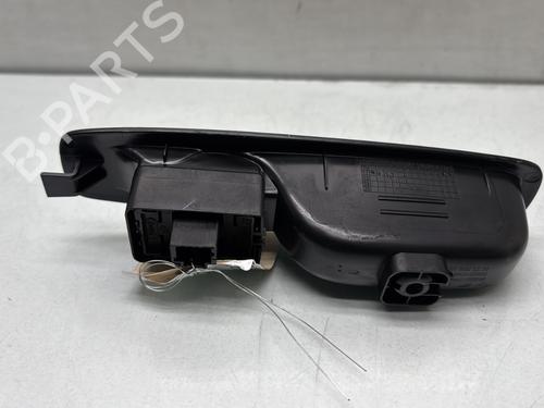 Used Right rear window switch Right rear window switch RENAULT MEGANE IV Hatchback (B9A/M/N_) 1.5 dCi 110 (B9A3) (110 hp) 29574674 29574674