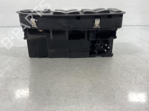 Used Left front window switch BMW 5 (E39) 525 d (163 hp) 19994343