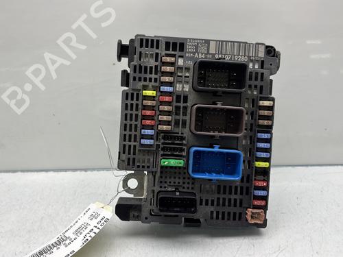 Used Fuse box CITROËN DS5 2.0 BlueHDi 180 (180 hp) 30080149