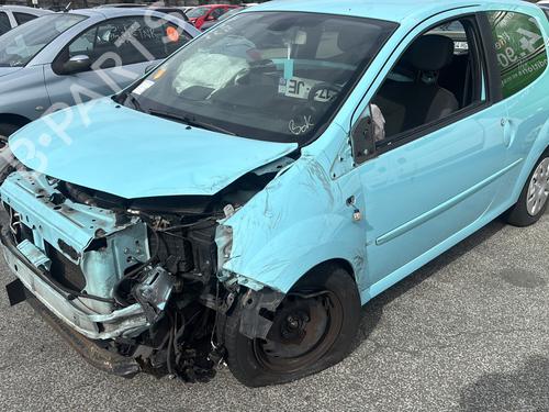 Brugte RENAULT TWINGO II (CN0_) 1.5 dCi 75 (75 hp) 4339834