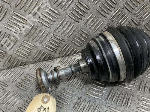 Used Left front driveshaft Left front driveshaft BMW X1 (E84) xDrive 20 d (184 hp) 32424069 32424069