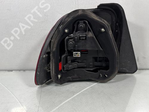 right-taillight-rover-45-i-hatchback-rt-2000-2001-2002-2003-2004-2005-26571735 main image