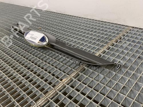 Used Grille FORD FIESTA VI (CB1, CCN) 1.4 TDCi (70 hp) 28519896