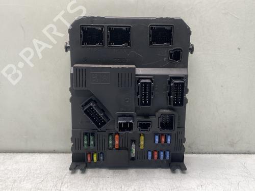 Used Fuse box PEUGEOT 206 CC (2D) 2.0 S16 (136 hp) 31646718