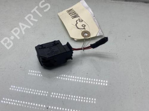 Used Left rear window switch Left rear window switch VW GOLF III (1H1) [1989-2000] 19971095 19971095
