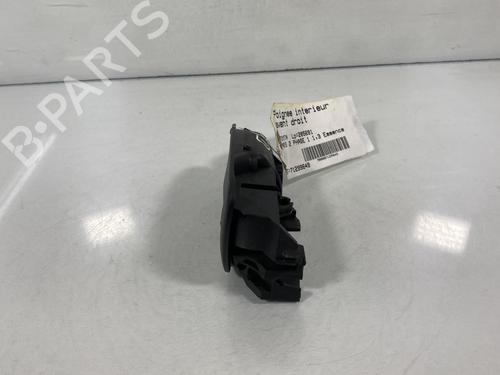 Used Front right interior door handle Front right interior door handle TOYOTA YARIS (_P9_) 1.3 VVT-i (SCP90_, SCP90R) (87 hp) 19956845 19956845