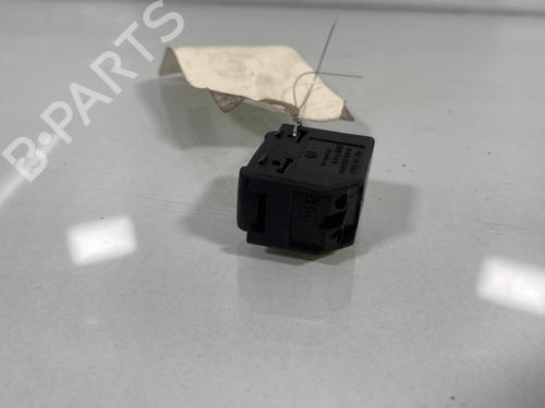 Right front window switch VW GOLF IV (1J1)  | BP20008755I26 