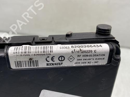 Used Fuse box Fuse box RENAULT MEGANE II Saloon (LM0/1_) 1.9 dCi (LM0G, LM1G, LM2C) (120 hp) 23899811 23899811