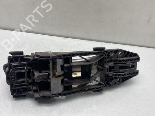 rear-left-exterior-door-handle-vw-golf-vii-5g1-bq1-be1-be2-2012-2013-2014-2015-2016-2017-2018-2019-2020-2021-30080163 main image