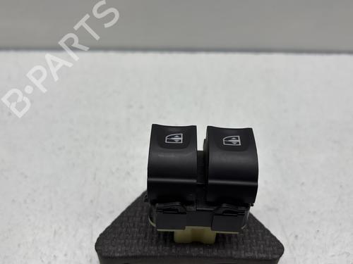 Interrupteur de vitre avant gauche RENAULT CAPTUR I (J5_, H5_) 1.5 dCi 90 (J5N4, J5M5, J5MW, J5M6, J5AL, J5AJ) (90 hp) 30791560