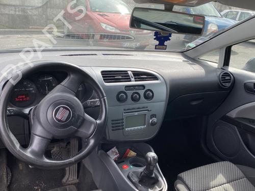 Steering column stalk SEAT LEON (1P1) 1.9 TDI | BP26400526I23 - Image 13