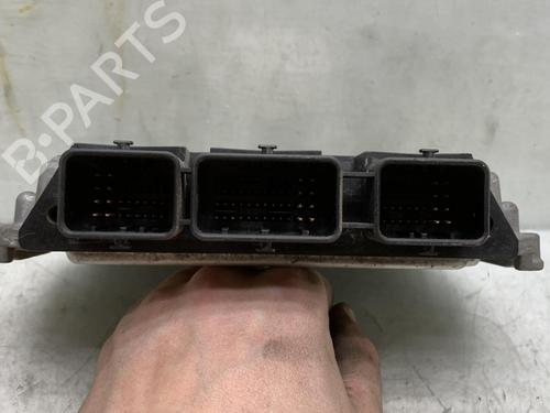 Used Engine control unit (ECU) RENAULT TRAFIC II Van (FL) 1.9 dCi 100 (FL0C) (101 hp) 21196770